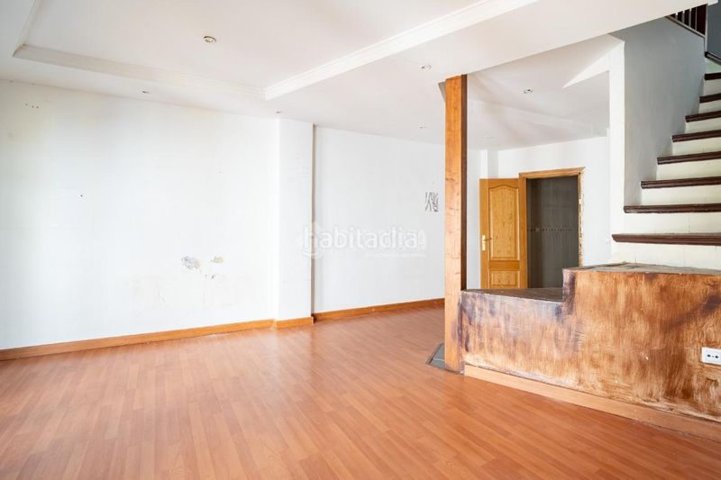 Foto 748a6931-3ca9-4a1b-a387-cf18c05ebef4. Casa aparellada a Alfacar