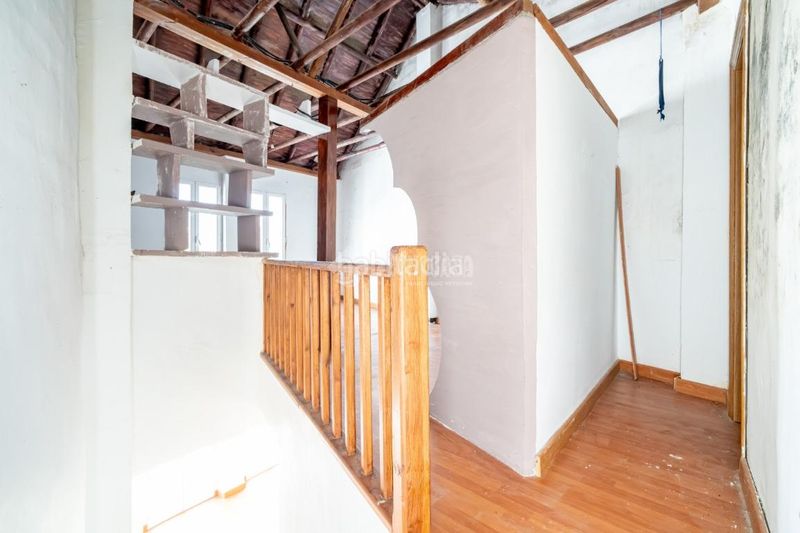 Foto bdcd57ac-5de7-45d5-8e98-d240325f30b6. Casa aparellada a Alfacar