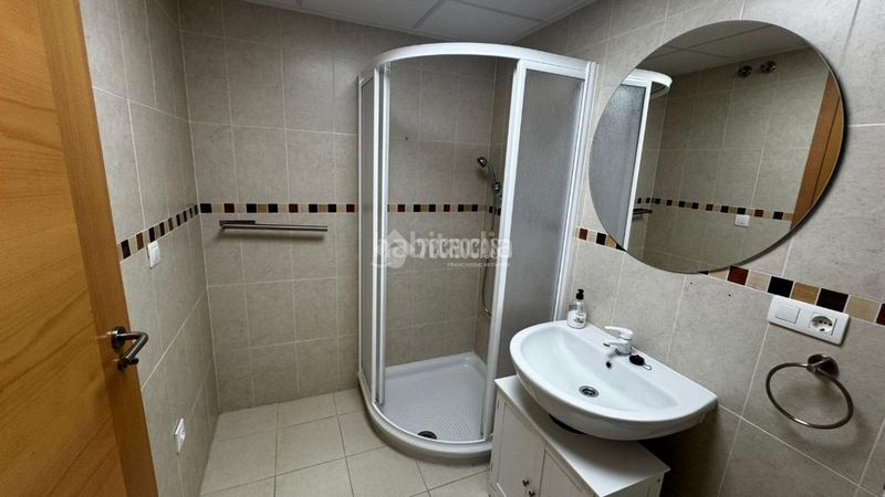 Foto d0229ba9-ad7f-46e6-be95-9b8003fbc627. Pis a Iznalloz