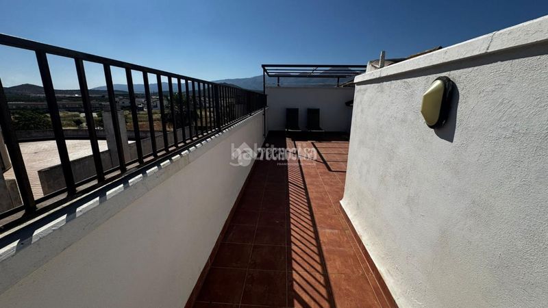 Foto d80837ec-9eff-4f05-b724-ca2a77221e69. Pis a Iznalloz