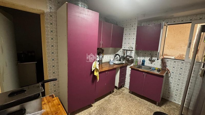 Foto 668e788c-259e-4b88-865e-677b0ef04ad9. Casa aparellada a Iznalloz