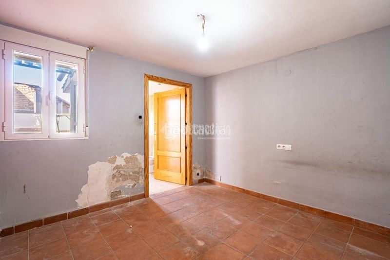 Foto 48e1247b-ccee-41b0-8663-153f22596f9a. Casa aparellada a Peligros