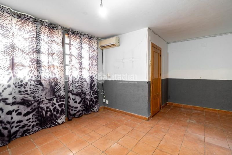 Foto 53dd9c79-b83f-4bcb-aca1-fa06573e930d. Casa aparellada a Peligros