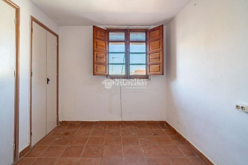 Foto 53f90621-167b-4cb7-9fcf-c8bd9e054416. Casa aparellada a Peligros