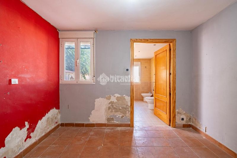 Foto 59be042f-572b-4b3c-8c3b-2232c8b0786c. Casa aparellada a Peligros