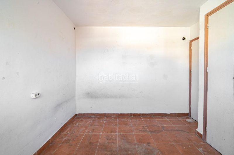 Foto d0cdd558-fcf4-4532-abcd-a8a4ffaeb1b6. Casa aparellada a Peligros