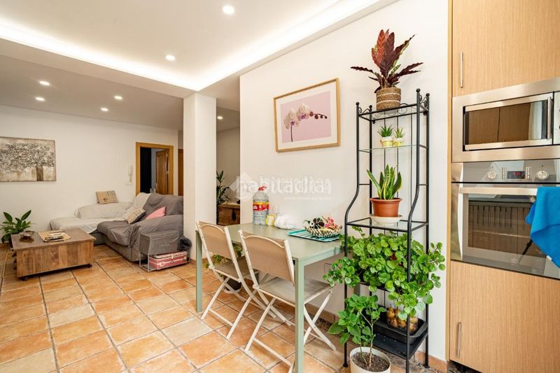 Foto 04ab2dda-09d3-43ae-80ae-7941edd89fa0. Casa aparellada a Peligros