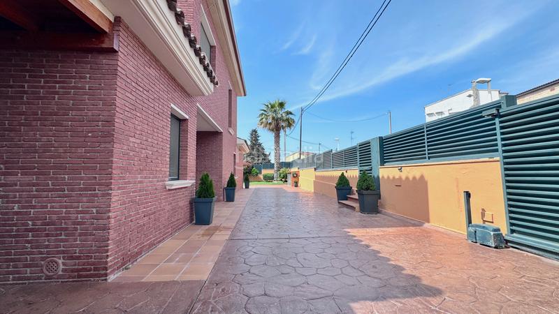 Foto 481c2615-1829-4d93-844f-99093daaec5f. Maison avec chauffage parking dans Els Avets-Can Serrafossà-Ximelis Rubí