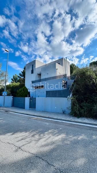 Foto 7844ca0d-03d1-4a1f-8489-41b8b282865d. Alquiler casa en Castellnou-Can Mir-Can Solà Rubí