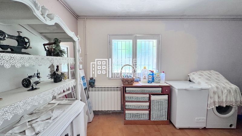 Foto 44c1224e-57b4-4d0a-b0a0-da44139b6aa4. Casa en Corbera de Llobregat