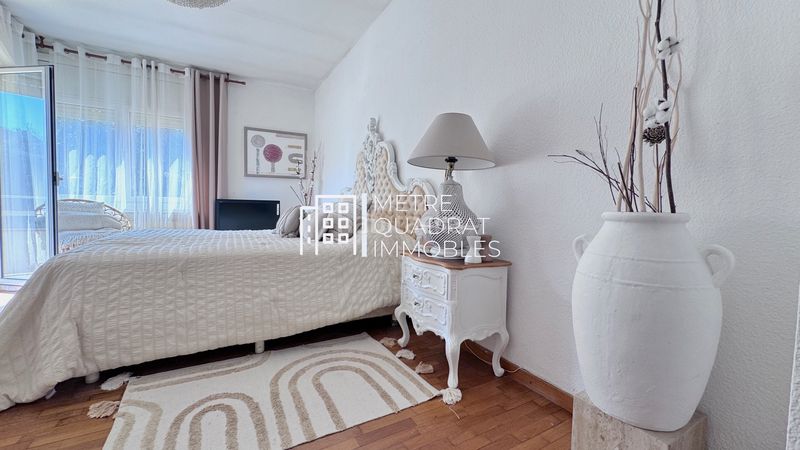 Foto 5fed0015-73db-4e8c-aea2-8f8736f196e6. Casa en Corbera de Llobregat