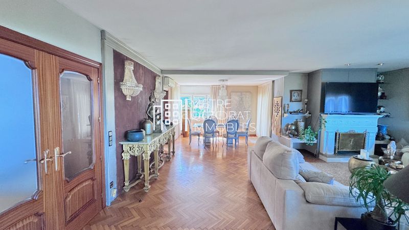 Foto 8b8caf9d-01cc-4f3a-b726-82696e859e34. Casa en Corbera de Llobregat