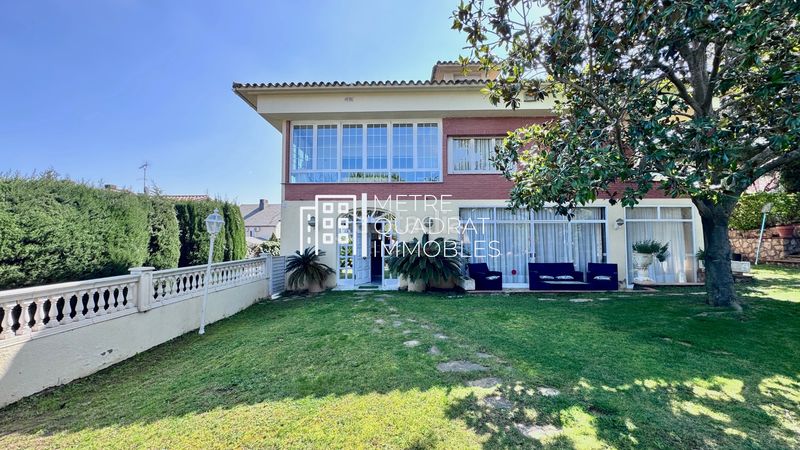 Foto 8e3a35ae-1a1d-4496-b9d2-4eead70a7622. Casa en Corbera de Llobregat