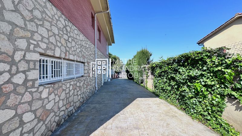Foto 8f9abfbd-d107-44d6-8220-a018fd4e5a7c. Casa en Corbera de Llobregat