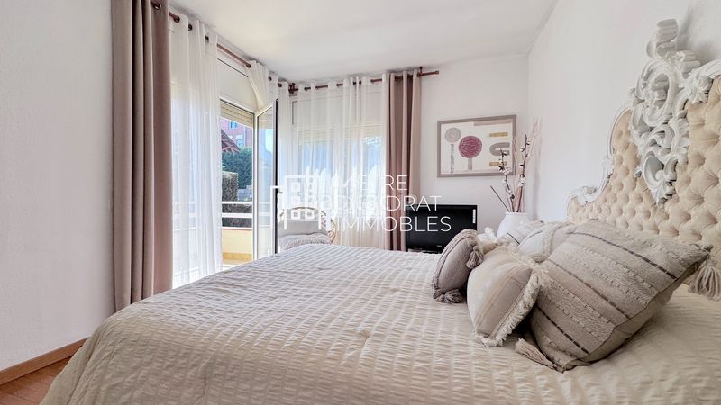 Foto bbcdbea6-cc34-45f8-8975-91bbf381685a. Casa en Corbera de Llobregat