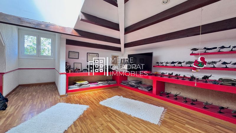 Foto f21f721a-8207-46ae-9397-8016e87018cd. Casa en Corbera de Llobregat