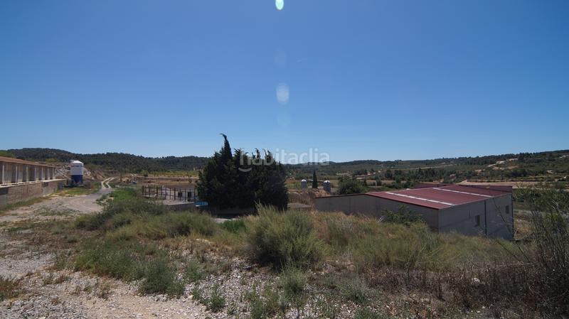 Foto d4e57b0d-db7d-4cd7-bf58-296590a8cff9. Bâtiment à usage industriel dans carrer calvari 43 dans Omellons (Els)