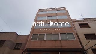 Edifici a L´Ametlla de Mar. Edificio urbano con 7 plantas en la ametlla de mar