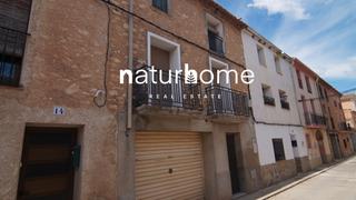 Casa aparellada a Carrer del general prim 12. Casa de pueblo en ginestar, la ribera d'ebre.