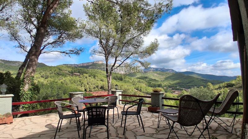 Foto 4f050e0e-0bf7-4903-ac57-63561d2ffc45. Chalet espectacular chalet en la urbanización santa marina en Pratdip