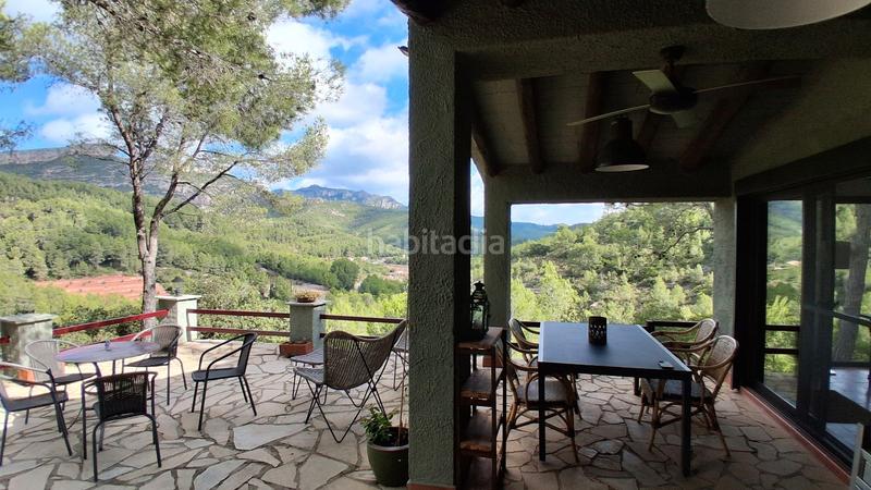 Foto b1c2c37b-8b29-4872-9bb3-accb424905c0. Chalet espectacular chalet en la urbanización santa marina en Pratdip