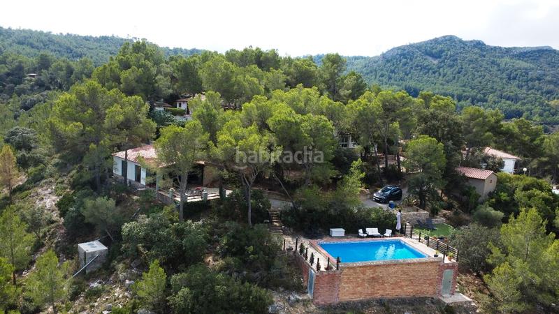 Foto f1c0c28c-e0c8-4e44-8352-f237a170038c. Chalet espectacular chalet en la urbanización santa marina en Pratdip