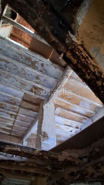 Foto 5b5da505-4f36-42b7-8408-550bb919f571. Casa pareada en carrer major 19 gran casa de piedra en la torre de fontaubella (priorat) en Torre de Fontaubella (La)