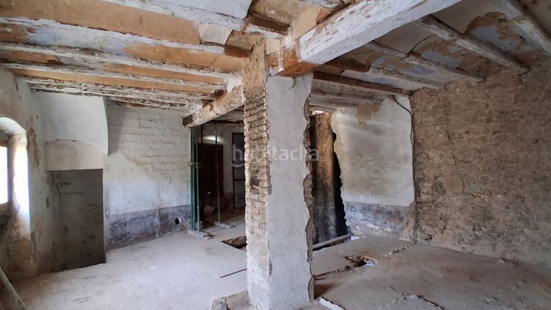 Foto b0ee6da3-e410-427a-ba44-f1b99cc4cf06. Casa pareada en carrer major 19 gran casa de piedra en la torre de fontaubella (priorat) en Torre de Fontaubella (La)