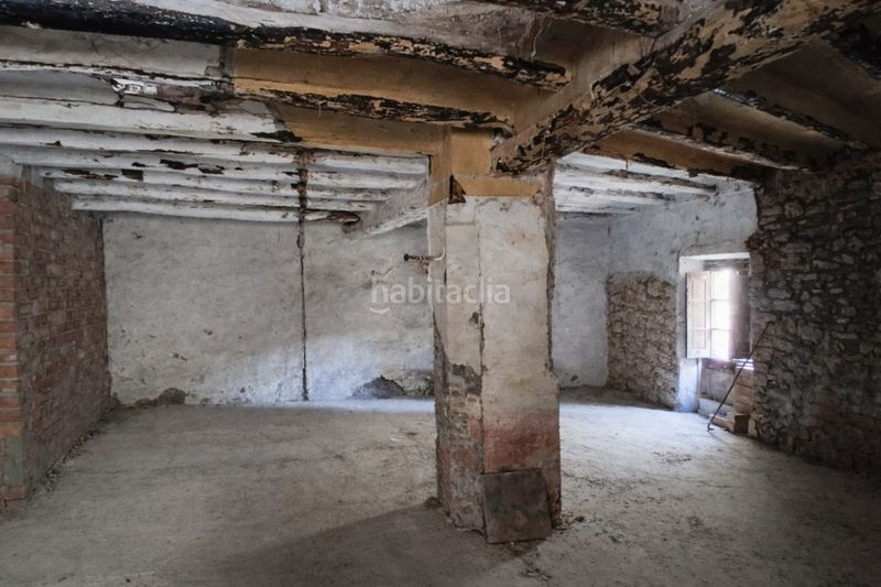 Foto efe7c1c1-9307-40c6-a832-f43568994a33. Casa pareada en carrer major 19 gran casa de piedra en la torre de fontaubella (priorat) en Torre de Fontaubella (La)