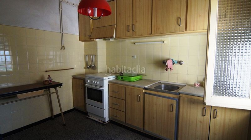 Foto 25e6ef6b-3bc8-4366-9c83-9ff28630fb19. Casa aparellada amb calefacció a Móra la Nova