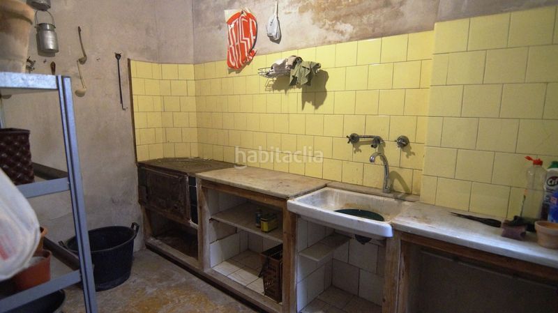 Foto 44fdf018-15e9-459c-b856-4e8341656230. Casa aparellada amb calefacció a Móra la Nova