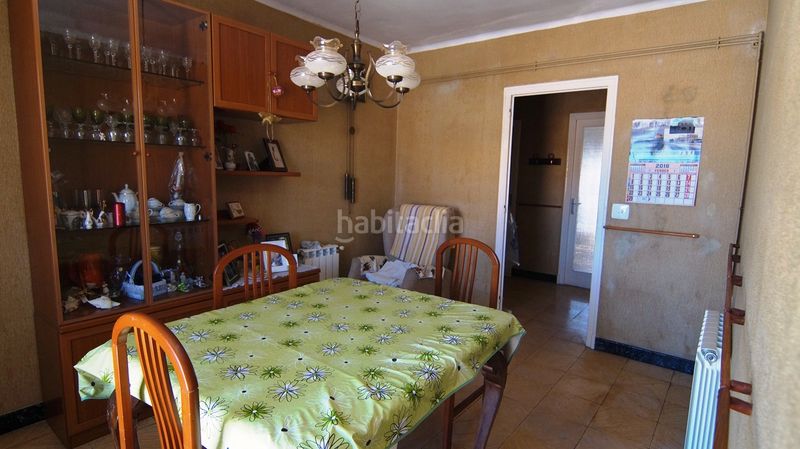 Foto 50ba2ae6-2b5e-4fff-81e5-4fd48f808e6b. Casa aparellada amb calefacció a Móra la Nova
