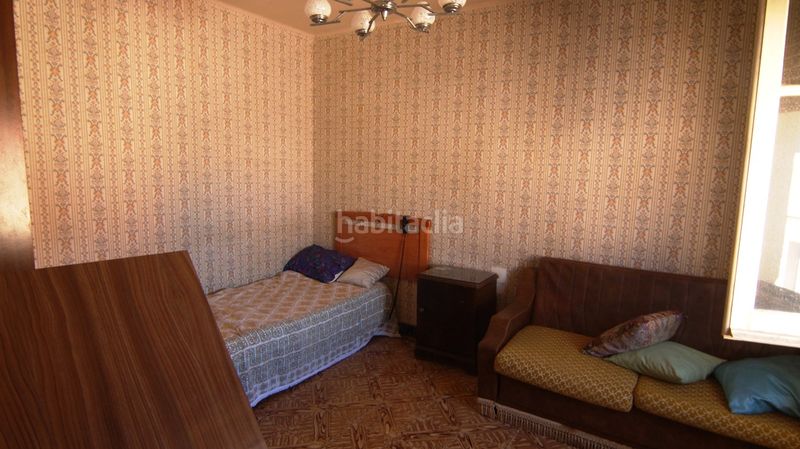 Foto d04d6e8d-99cd-48b4-b23e-60c8c32b9119. Casa aparellada amb calefacció a Móra la Nova
