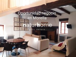 Édifice à Morella. Casa histórica con apartamentos y restaurante en morella