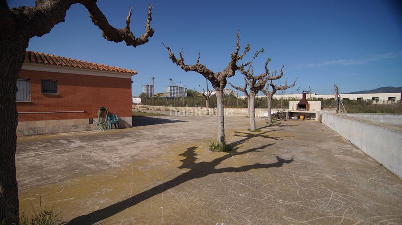 Foto bc40ff6f-eeeb-45de-8f88-7b038e25ac96. Masia a tp-7225 34 a Llevant Reus