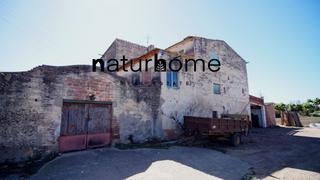 Country house in T-721 10. Gran masa con gran almacn a 5 min del centro de tarragona