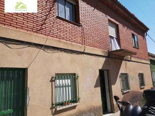 Maison à San Isidro - Espíritu Santo. Venta casa con terreno crta almaraz