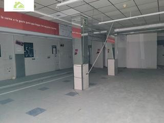 Lloguer Local Comercial a Casco Antiguo. Local en alquiler en zona centro