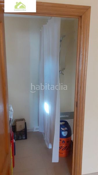Foto 432b8474-f739-478d-a863-c98294481c4c. Lloguer local comercial a Roales