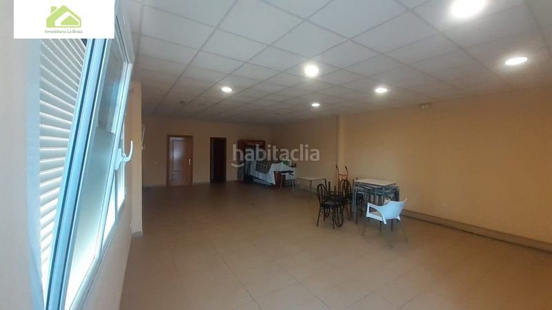 Foto b292a70b-f35a-47aa-9ddd-615600de4003. Lloguer local comercial a Roales
