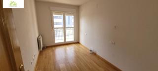 Appartement à Los Bloques. Venta piso 2 habitaciones,avda requejo  nuevo a estrenar