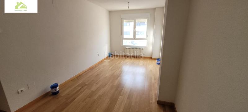 Foto 0bf6a25a-f5a1-4c9d-ae8e-cad6bc7a64e0. Appartamento con riscaldamento in Los Bloques Zamora