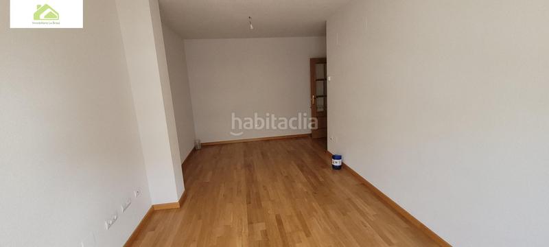 Foto 466eb4c0-deda-49d8-80ef-a39191932a84. Appartamento con riscaldamento in Los Bloques Zamora
