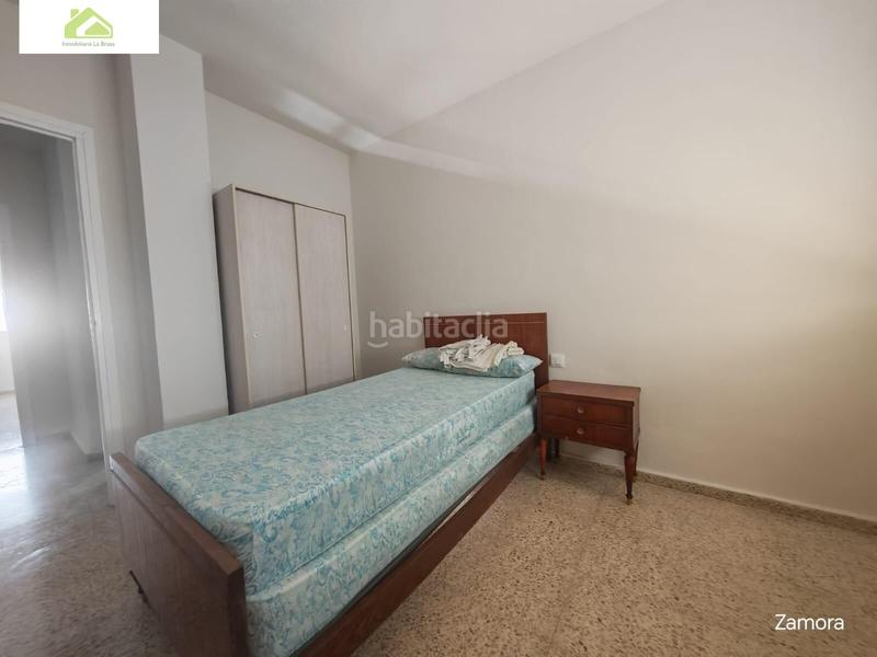 Foto 66556866-223a-445c-8023-4b5fb153fb56. Etagenwohnung mit parking in Pinilla Zamora