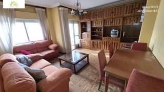 Pis a Casco Antiguo. Venta piso, zona centro plaza mayor 3 habitaciones, ascensor