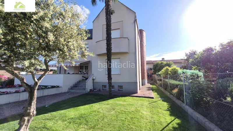 Foto 4b7259e4-f7b6-4b02-8d38-3b9a9a73e7c7. Chalet venta chalet en Morales del Vino