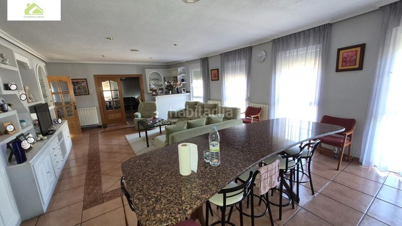 Foto e0e2b635-6111-4796-bc5b-2e8ea1c722a5. Chalet venta chalet en Morales del Vino