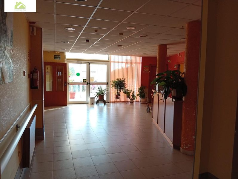 Foto 6629c272-da13-4ebd-b4b6-806e9f697c4b. Edifici a Gema