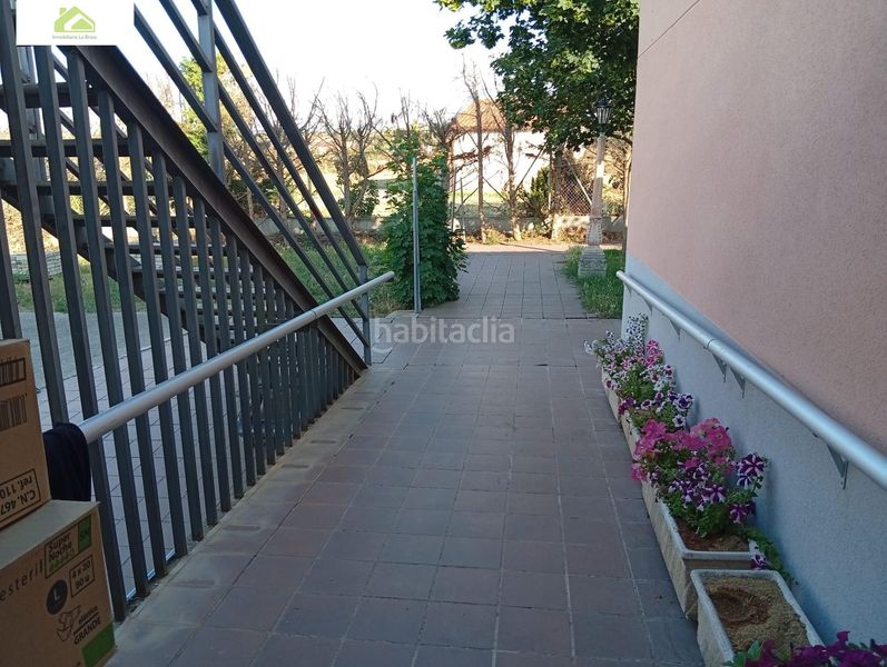 Foto 7316141a-4dc4-4f21-a75a-5c170b1c1f32. Edifici a Gema