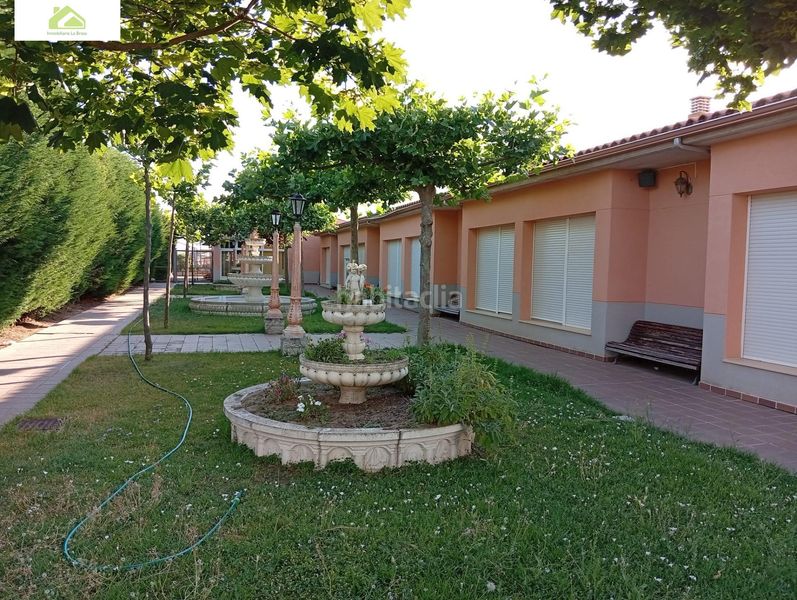 Foto b5842a27-3a97-4576-b092-36132f0dd1cd. Edifici a Gema